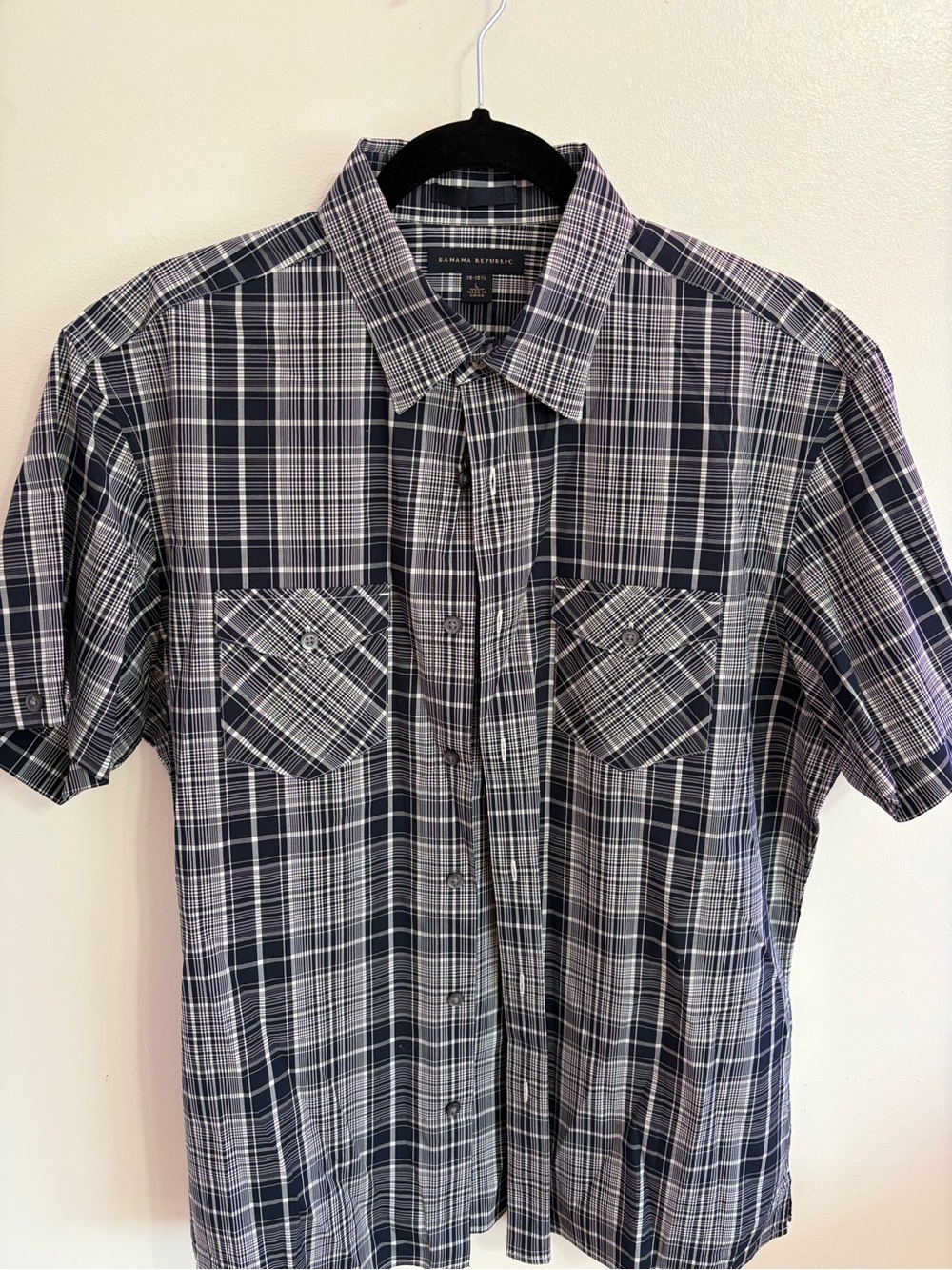 Banana Republic Men's Navy and White Plaid Short-Sleeve Button-Down Shirt